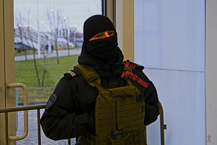 В Калининграде росгвардейцы обеспечили безопасность футбольного матча 22-го тура Первой лиги