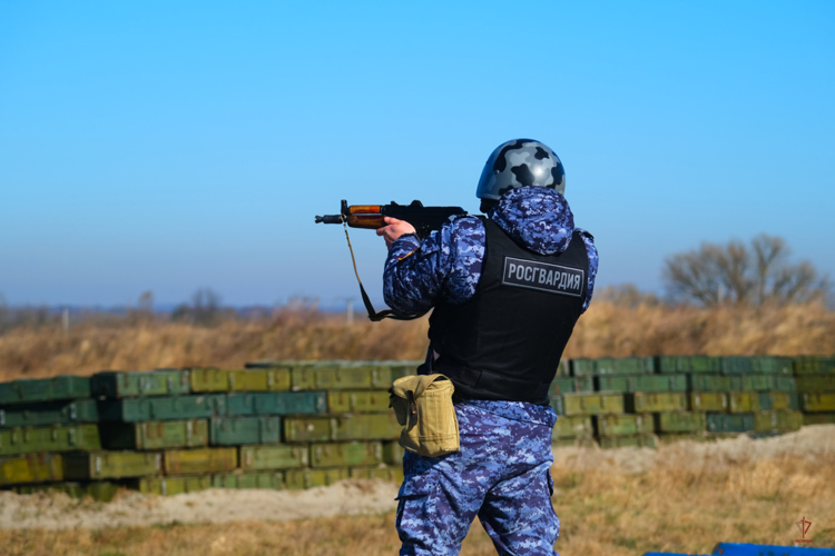 Под Калининградом росгвардейцы отработали навыки противодействия БПЛА (видео)