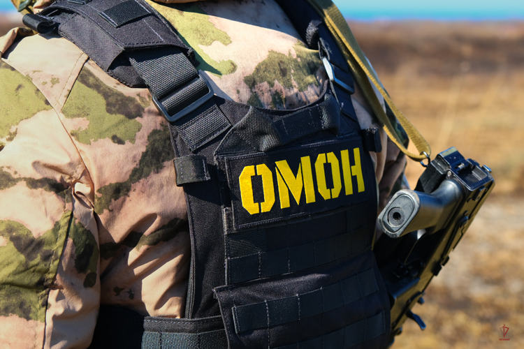 В Калининграде при содействии ОМОН «Град» Росгвардии задержан подозреваемый в незаконном обороте психотропных веществ (видео)