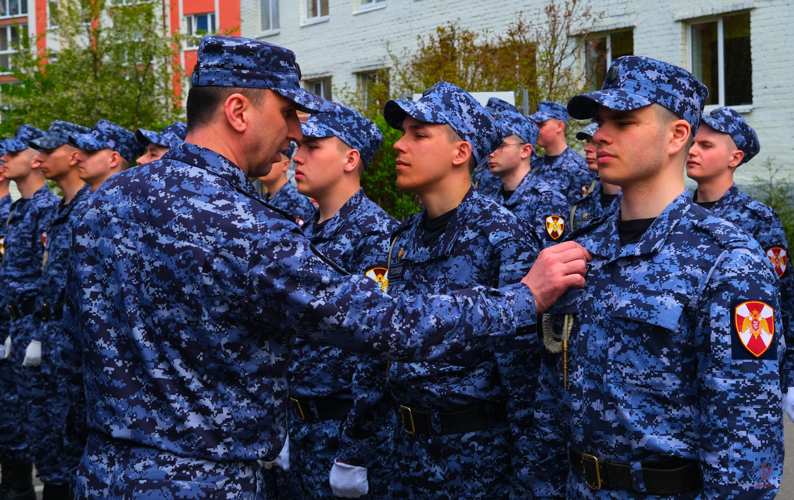 Более 80 молодых калининградцев призовут на службу в специальный моторизованный полк Росгвардии