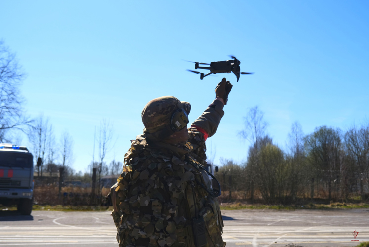 В Калининграде ОМОН «Град» Росгвардии провел тактико-специальное занятие (видео)
