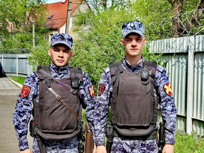 Росгвардейцы задержали  калининградца, повредившего чужое имущество