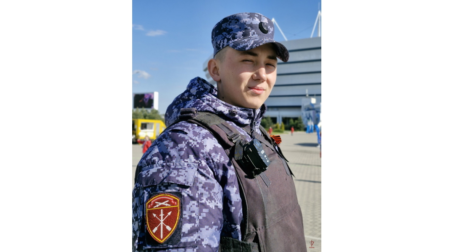 Безопасность футбольного матча Первой лиги обеспечили калининградские росгвардейцы