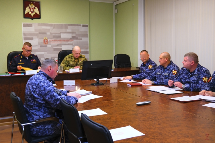 Командующий Северо-Западным округом Росгвардии проверил организацию обеспечения общественной безопасности в Калининграде