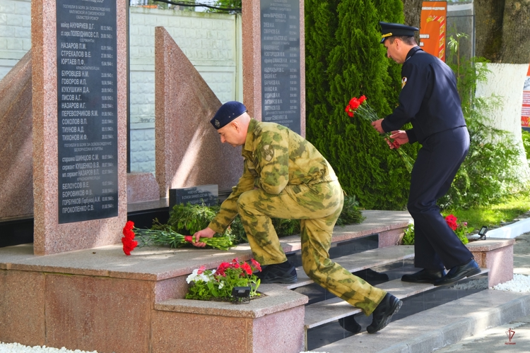 Командующий Северо-Западным округом Росгвардии проверил организацию обеспечения общественной безопасности в Калининграде