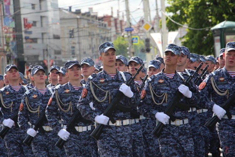  Калининградские росгвардейцы приняли участие в генеральной репетиции парада Победы