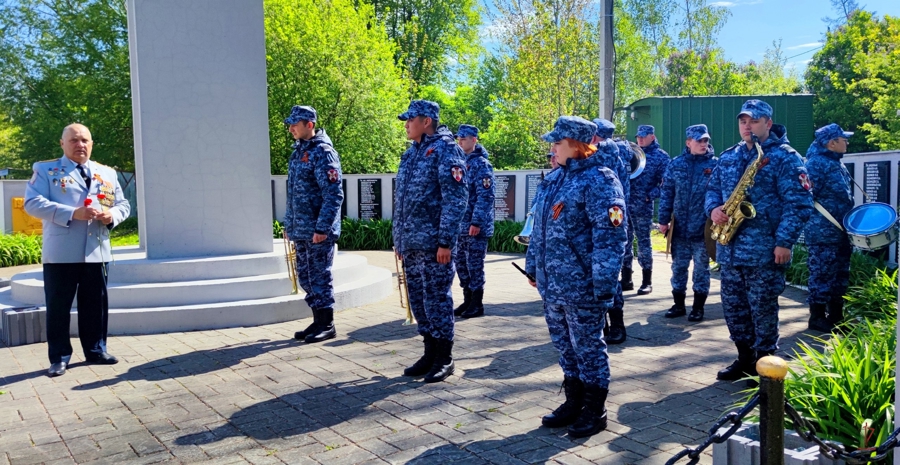 В Калининградской области военнослужащие, ветераны и кадеты Росгвардии провели мероприятия, посвященные 80-ой годовщине Победы 