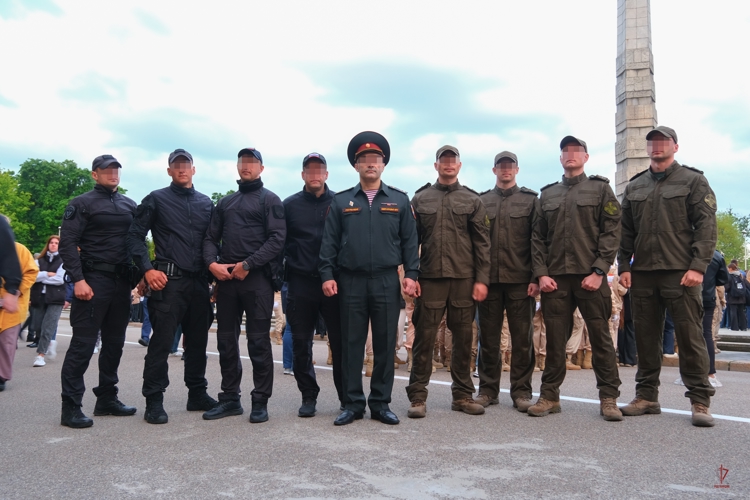В День памяти и скорби военнослужащие и сотрудники калининградской Росгвардии приняли участие во Всероссийской акции «Свеча памяти»