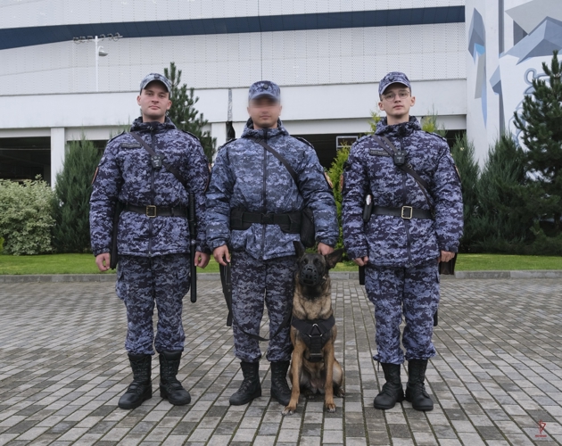 Безопасность футбольного матча РПЛ обеспечили калининградские росгвардейцы