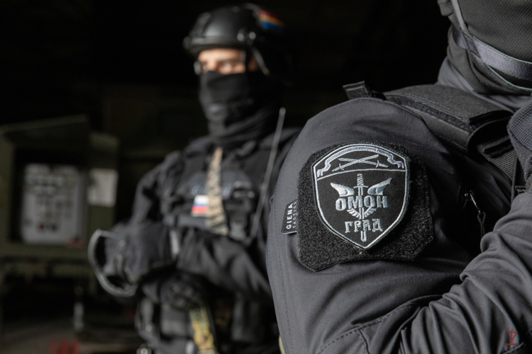 При содействии ОМОН «Град» Росгвардии задержан калининградец, подозреваемый в незаконном обороте наркотиков (видео)