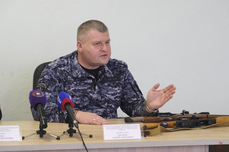 В Калининграде состоялась пресс-конференция начальника Центра лицензионно-разрешительной работы регионального Управления Росгвардии