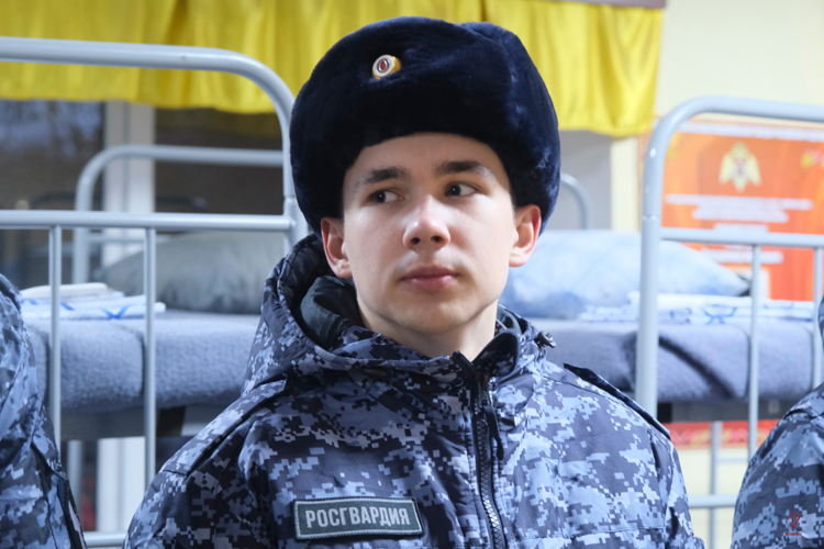 20 молодых калининградцев прибыли на службу в специальный моторизованный полк Северо-Западного округа Росгвардии (видео)