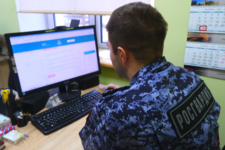 В Калининграде росгвардейцы написали «Большой Этнографический диктант»