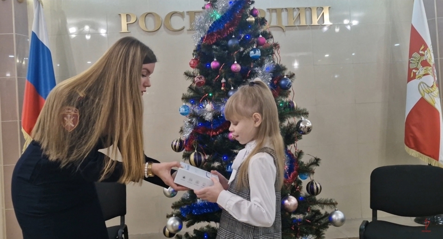 Калининградские росгвардейцы присоединились к ежегодной всероссийской акции «Ёлка желаний» (видео)