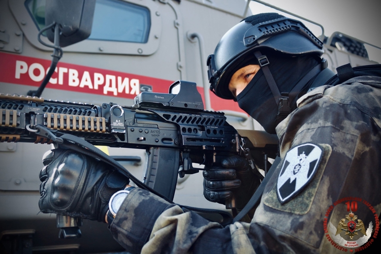 При содействии СОБР «Викинг» Росгвардии в Калининграде задержаны подозреваемые в вымогательстве