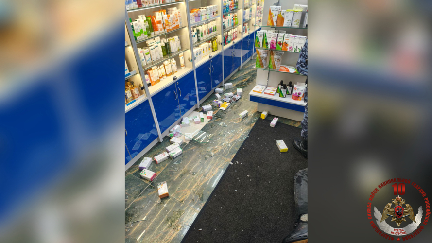В Калининграде росгвардейцы задержали мужчину, устроившего дебош в аптеке