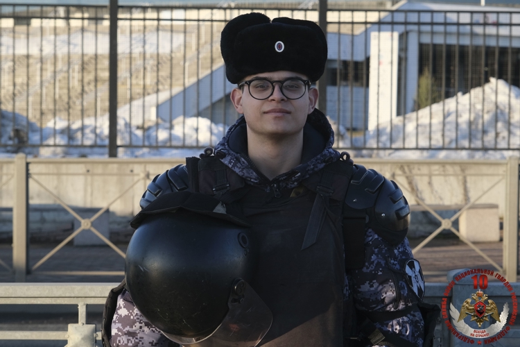 Калининградские росгвардейцы обеспечили безопасность 1/4 финала  Кубка России по футболу