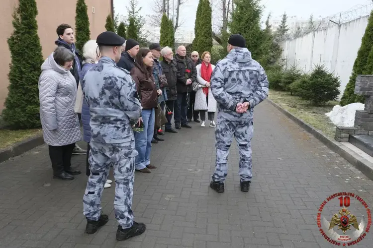 В Калининграде росгвардейцы приняли участие в круглом столе, посвященном 10-летию войск национальной гвардии Российской Федерации