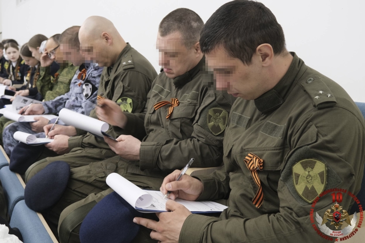 Более 140 калининградских росгвардейцев написали Диктант Победы