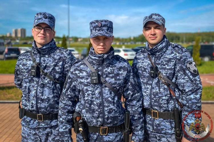Калининградские росгвардейцы обеспечили безопасность футбольного матча Российской премьер-лиги