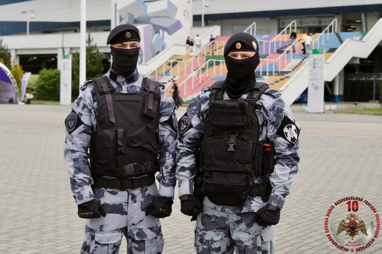 Безопасность игры сборной России по футболу обеспечили росгвардейцы в Калининграде