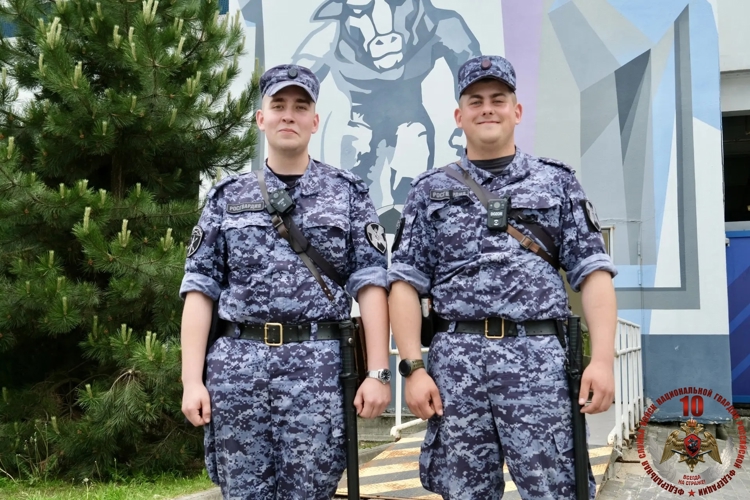 Безопасность игры сборной России по футболу обеспечили росгвардейцы в Калининграде