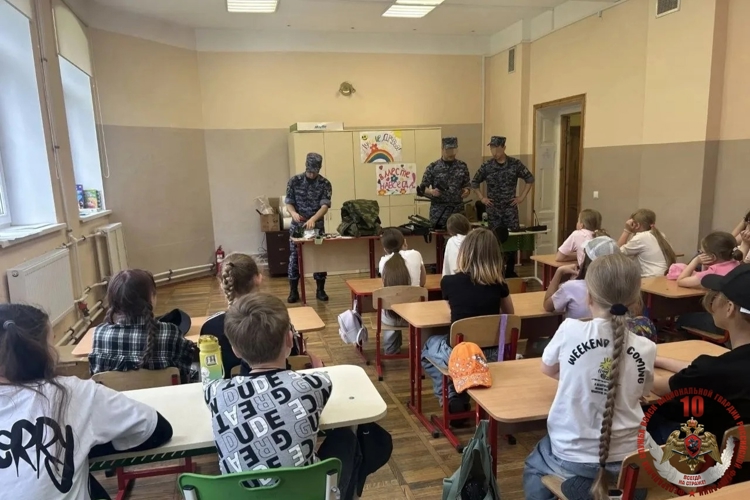 В Калининградской области росгвардейцы проводят мероприятия, посвященные Дню России