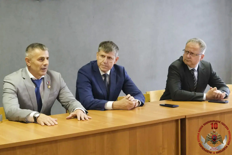 Росгвардейцам вручили награды Правительства Калининградской области  