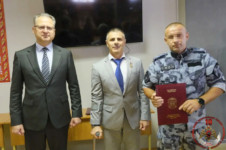 Росгвардейцам вручили награды Правительства Калининградской области  