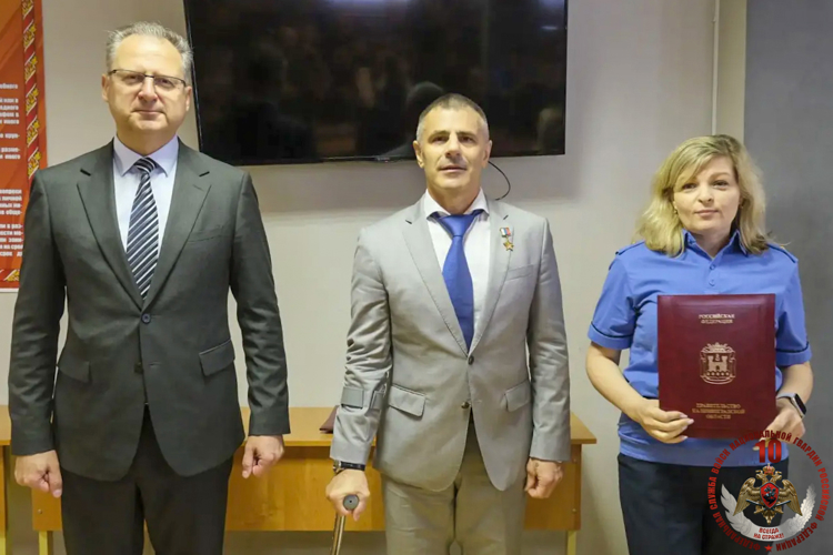Росгвардейцам вручили награды Правительства Калининградской области  