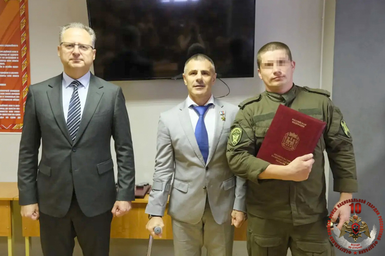 Росгвардейцам вручили награды Правительства Калининградской области  